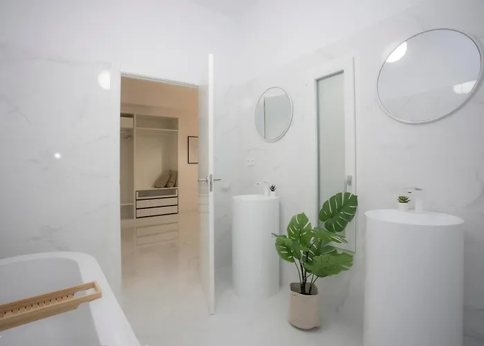 Апартаменты Singularstays Tinglado
