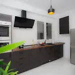 Singularstays Tinglado דירה